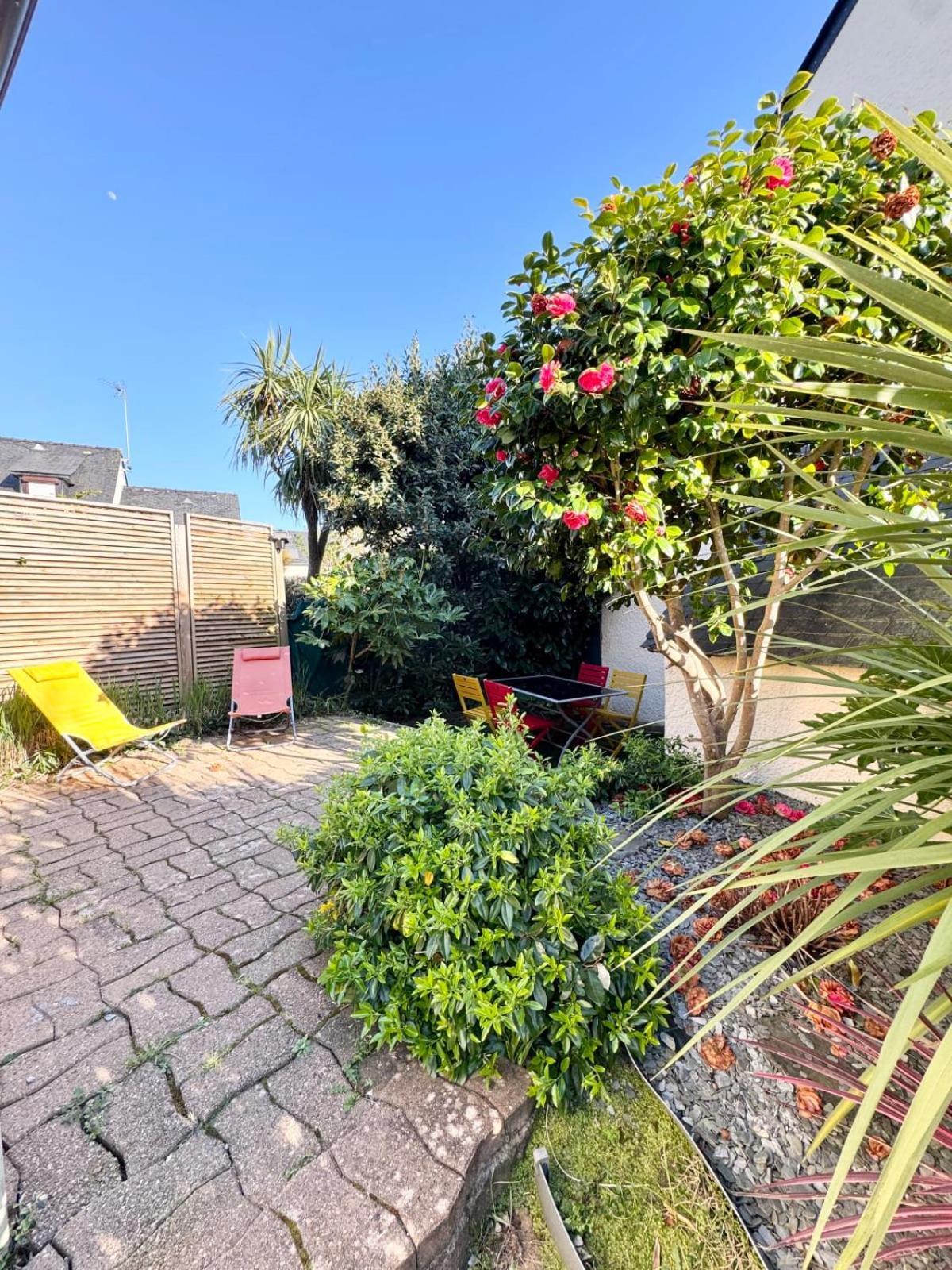 Maisonnette De Charme Bord De Mer Piscine Guidel Exterior photo